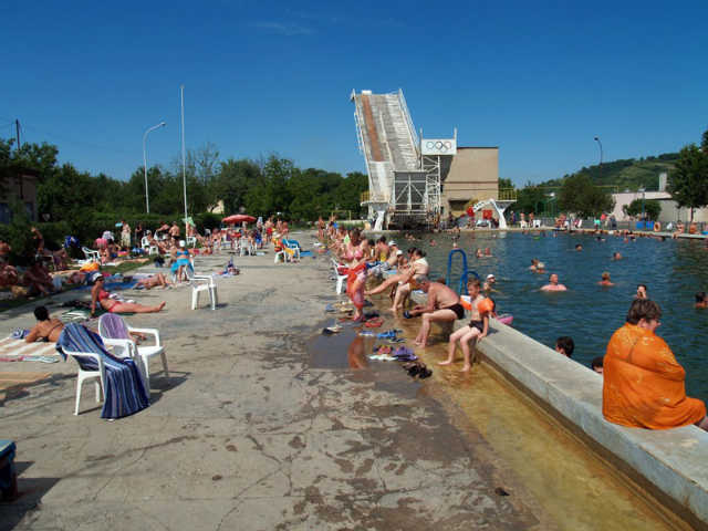 beregszaszi uszoda 01