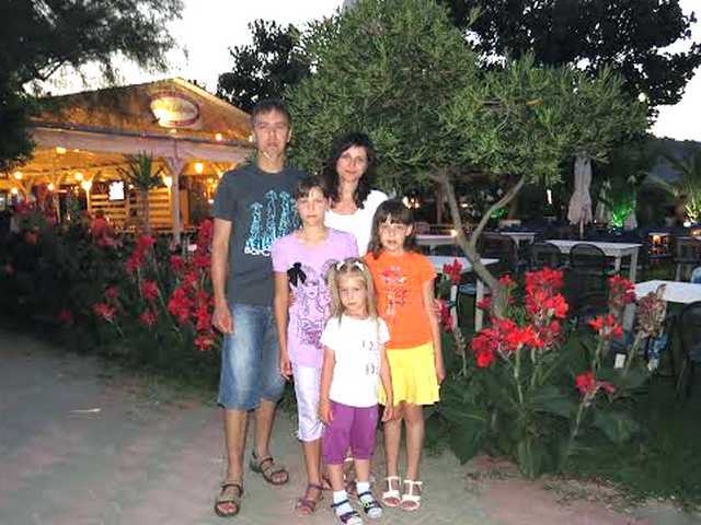 nagycsalad kosztyu 01