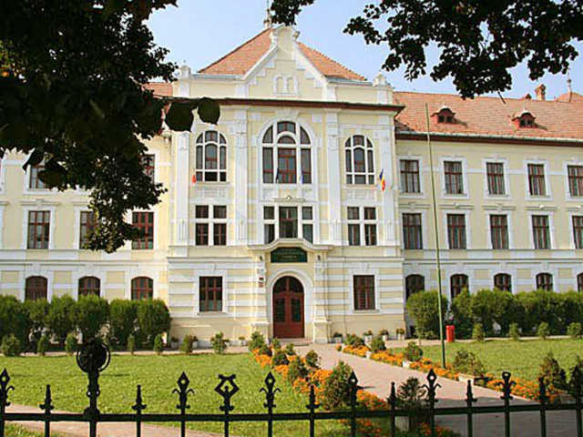 Rakoczi katolikus gimnazium Marosvasarhely