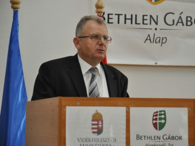 virag laszlo kmvsz 01