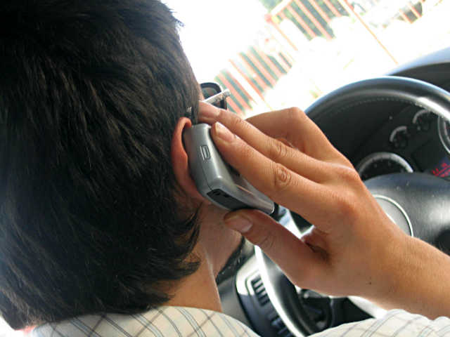 vezeteskozbeni telefonalas 01