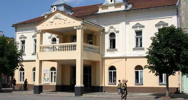 Új nevet kap a munkácsi orosz drámai színház