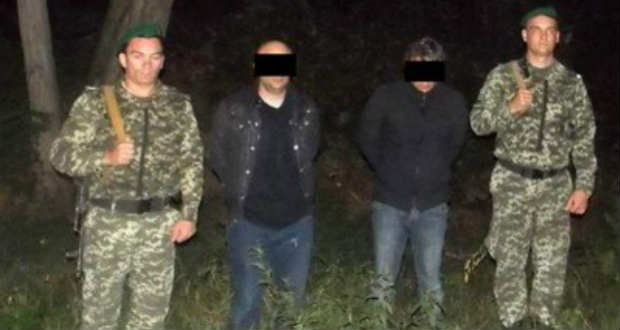 Tizenkilenc határsértőt tartóztattak föl a hétvégén