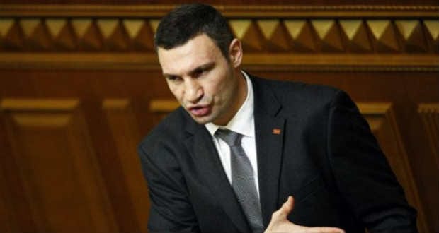 Szigorúbb szankciókat sürget Vitalij Klicsko