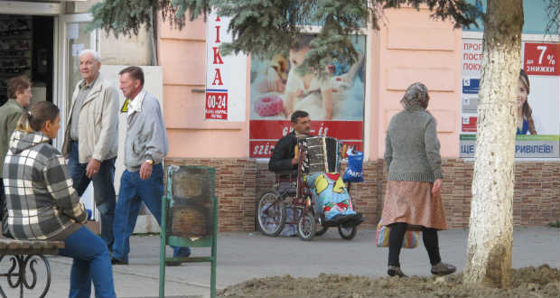 Kárpátalja ma: beregszászi utcazenész