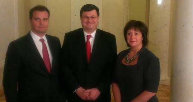 Még nem beszéltek a fizetésről a külföldi ukrán miniszterek