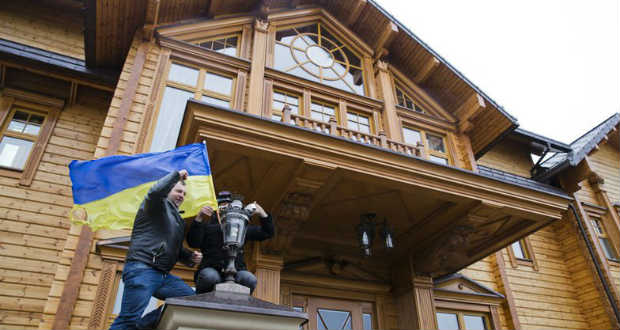 Az ukránok egynegyede államosítaná az oligarchák vagyonát