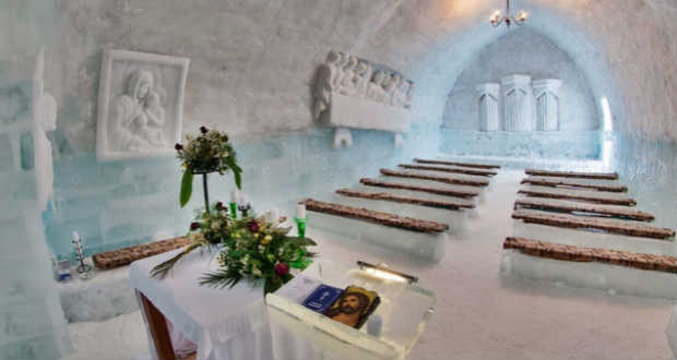 Csodatemplom épült – jégből