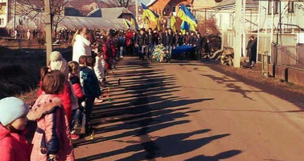 Újabb kárpátaljai katonát helyeztek végső nyugalomra