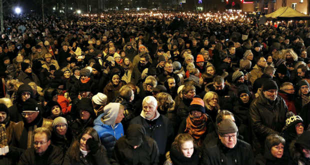 A hét végén elkövetett merénylet áldozataira emlékeztek Koppenhágában