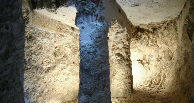 Amun főpapjának sírhelyét kutatják magyar régészek