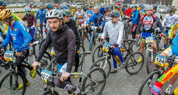 Országos hegyikerékpár-versenyt tartottak Ungváron