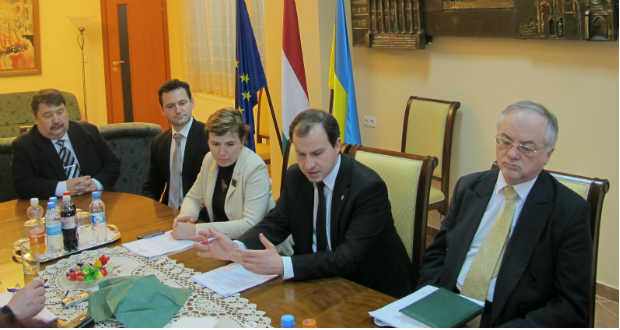 Томаш Ветцель: Угорщина підтримує угорців Закарпаття