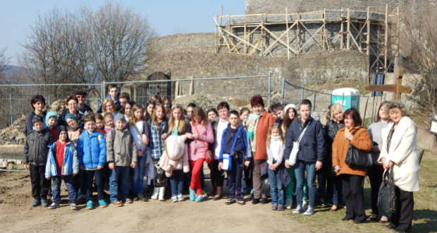 Testvériskolák, ha találkoznak…