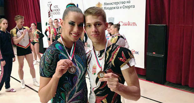 Aerobik világkupát nyert a Hegyi, Bali páros