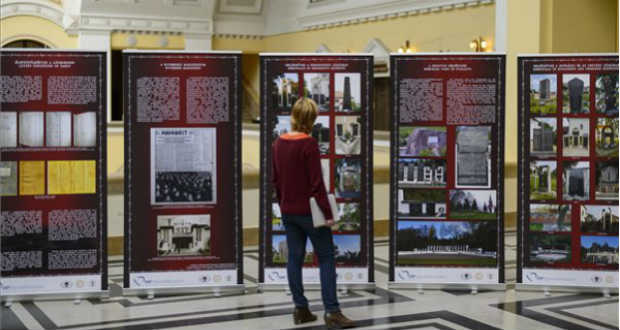 A kárpátaljai magyarok deportálásáról nyílt kiállítás Debrecenben