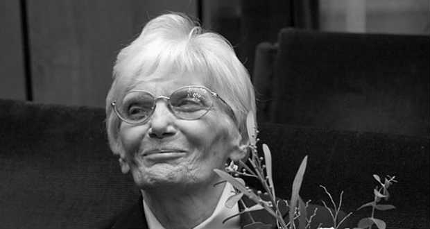 2017. április 3., hétfő