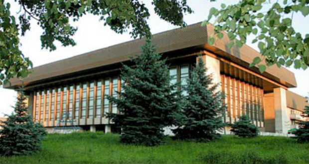 Új igazgatója van a megyei ukrán zenei-drámai színháznak