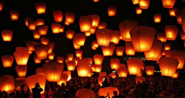 Lámpásokkal hívják fel a figyelmet a gyerekeltűnésekre