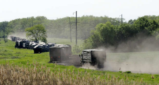 Orosz harcjárművek közelednek az orosz–ukrán határhoz