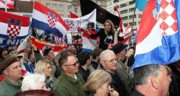 Tüntető háborús veteránok összetűztek a rendőrséggel Horvátországban