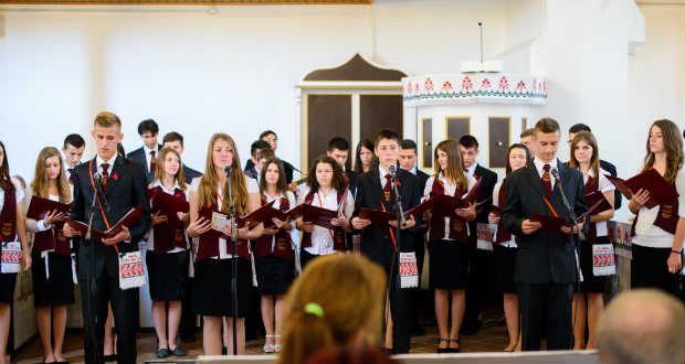 Ballagási ünnepség a Nagyberegi Református Líceumban