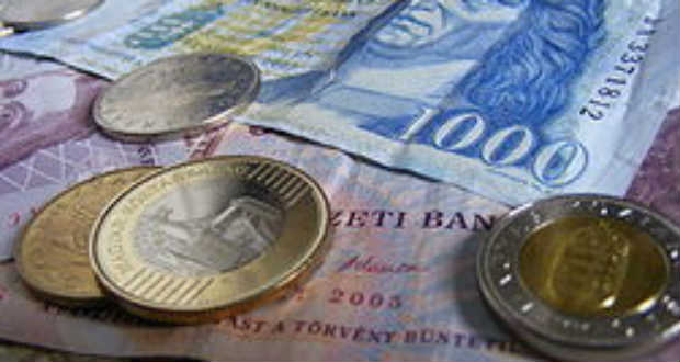 Ismét gyengült a forint