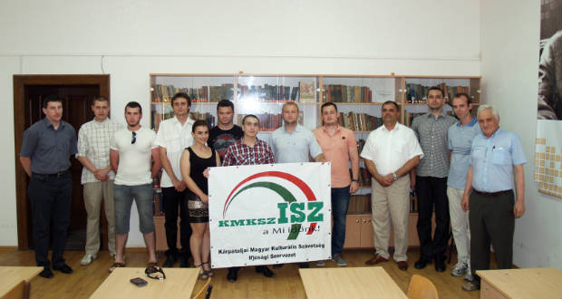 Beregszászban és Karácsfalván alakultak újabb KMKSZ ISZ-alapszervezetek