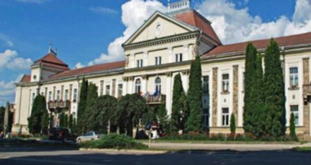 Jogerősen érvénytelenítette a bíróság a csíkszeredai önkormányzat autonómiapárti határozatát