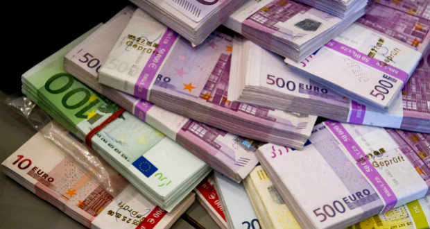 Az Európai Unió 500 millió euró pénzügyi támogatás kifizetését hagyta jóvá Ukrajna számára