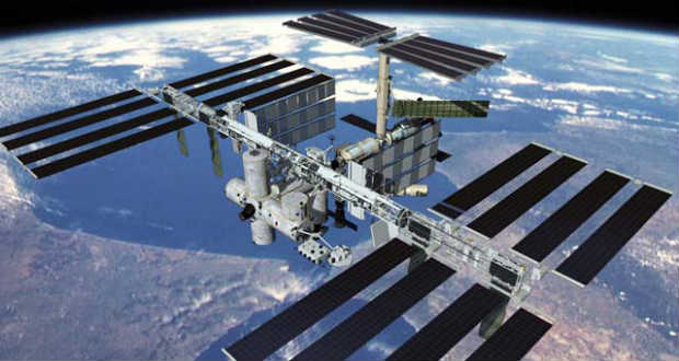 A Holdat és a Marsot célzó missziókat készít elő a Nemzetközi Űrállomás legénysége