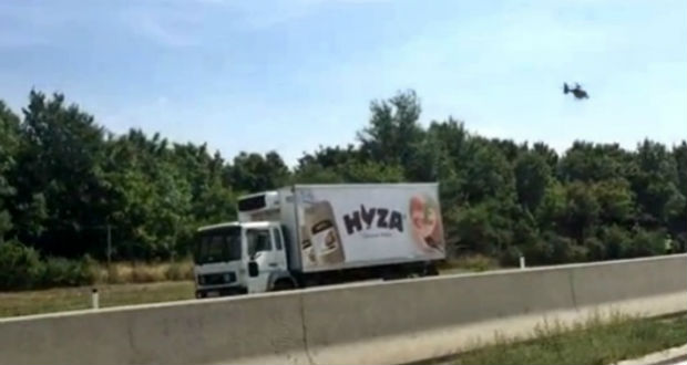 Menekültek fulladtak meg egy magyar rendszámú teherautóban Ausztriában