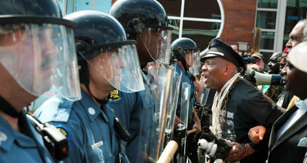 Rendkívüli állapotot hirdettek Fergusonban