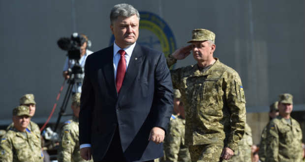 Porosenko az állami hadiipari vállalat nemzetközi átvilágítását kezdeményezte