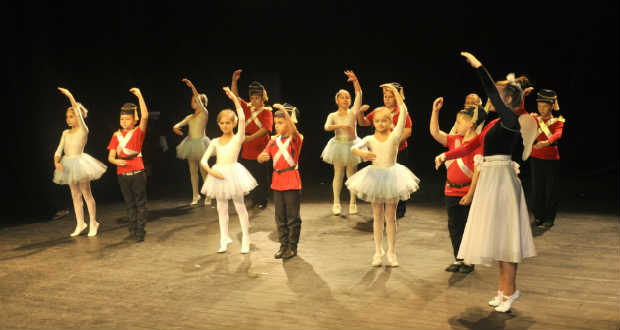 Jótékonysági koncert a táncért