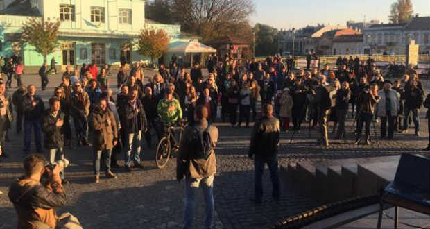 A polgármester-választás megismétlését követelik Ungváron