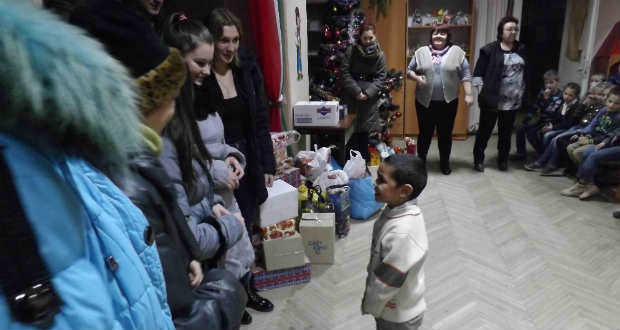 A Rákóczi-főiskola Felsőfokú Szakképzési Intézetének karácsonyi jótékonykodása