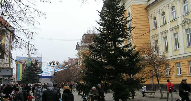 Kárpátalja ma: karácsonyra hangolódás Beregszászban