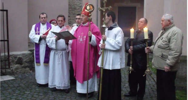 Megnyílt az irgalmasság kapuja Munkácson