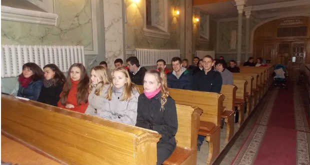 Karácsonyra hangoló alkalom az UR1-ben