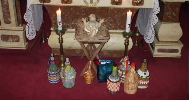 Regölés, borszentelés, vesszőzés – karácsonytól újévig számos népszokást tartanak