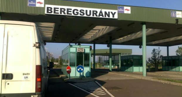 Minden második utas tiltott húskészítményt próbált átvinni a határon