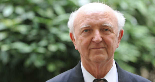 Magyar akadémikus tarthat Charles H. Townes emlékére előadást