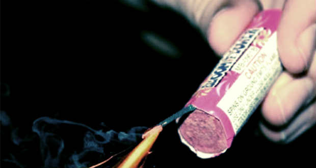 A tűzijáték és a petárdázás veszélyei, szabályai