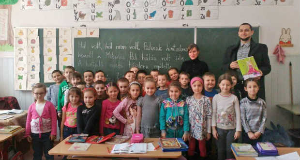 1980 első osztályos kapott tanszercsomagot