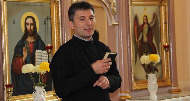 Kárpátaljáról jöttem, mesterségem címere: görögkatolikus áldozópap és intézményvezető