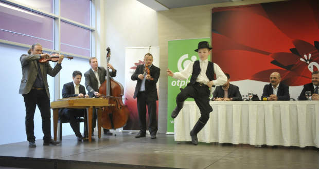 Valóra váltotta Hoksz Attila álmát a Fölszállott a páva! Indul az új évad!