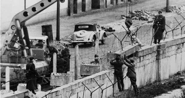 Új múzeum mutatja be a fal történetét Berlinben