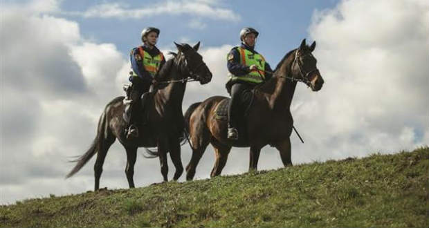 Lovas rendőrök is őrzik a magyar–ukrán zöldhatárt