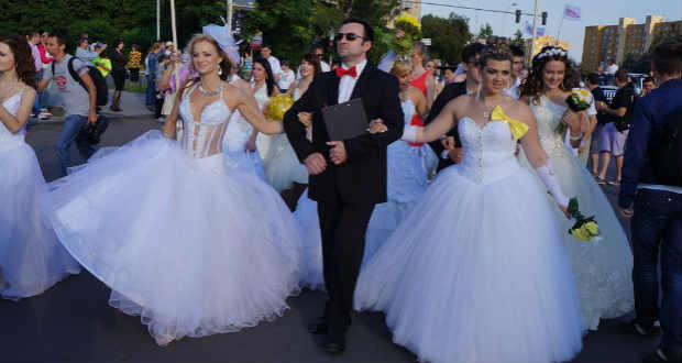 Ismét megrendezik Ungváron a menyasszonyparádét